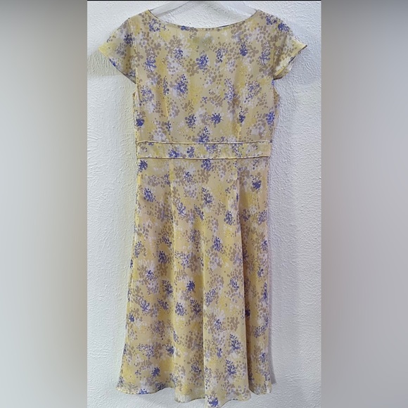 Ann Taylor Midi Dress - Picture 2 of 9